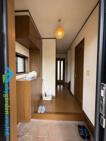 藤沢市大庭　中古戸建の玄関|シンプルで使いやすい玄関です