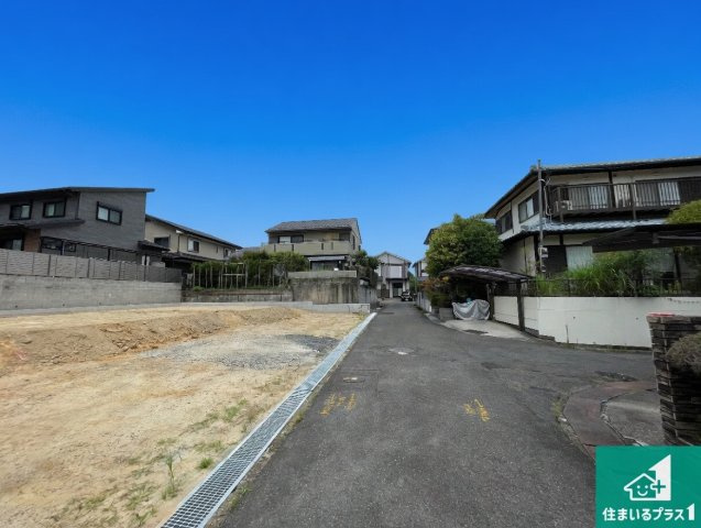 ★大津市大平　第1期　新築一戸建ての前面道路含む現地写真|周辺は落ち着いた街並みの住宅地！子育てがしやすい住環境です！まだ未完成ですが、現地でしかわからない事もございます。是非一度ご覧ください。