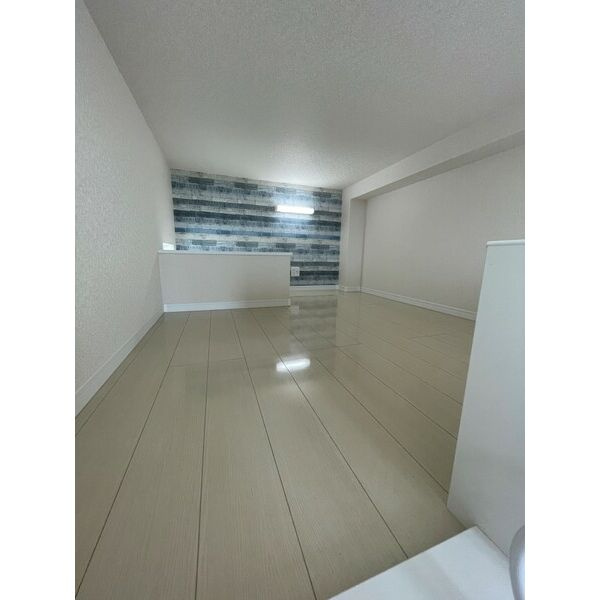 川崎市多摩区東三田２丁目のアパートの寝室