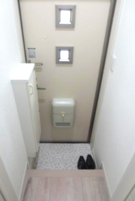 江戸川区西小岩５丁目のアパートの玄関|※別部屋参考写真