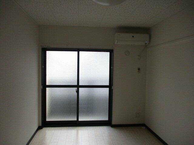 川口市栄町１丁目の賃貸マンションの居間・リビング|※別部屋参考写真