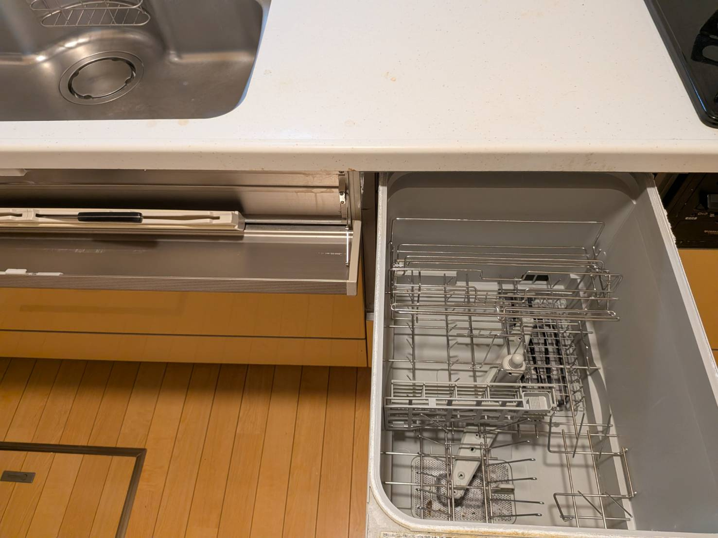 羽曳野市西浦５丁目の中古一戸建のその他|食器洗浄機は便利ですね。