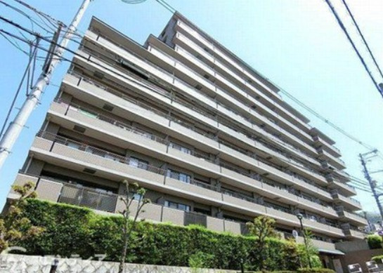 コスモ東石切さくら坂の外観