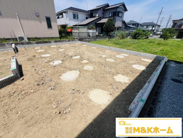 半田市大松町2丁目　全2棟　1号棟の外観|R8.7.15撮影　並列駐車2台可能☆