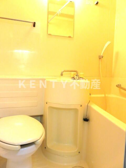 【トイレ】 | ハイタウン馬込公園 | 落ち着いた色調のトイレです