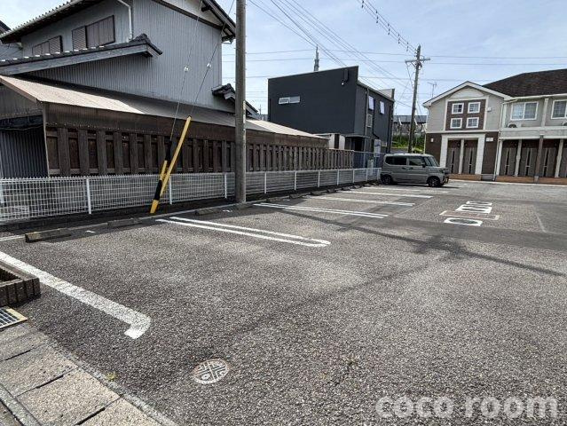 ベルフィオーレⅠの駐車場