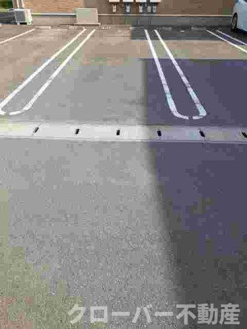 ソラーナＳ　Ｂの駐車場