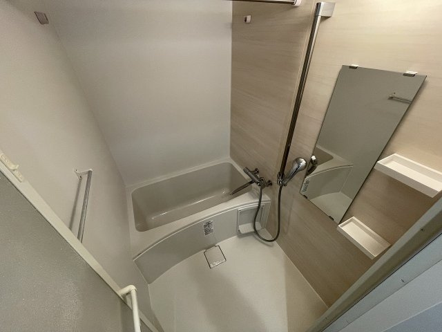 熊本市西区二本木２丁目の賃貸マンションの浴室