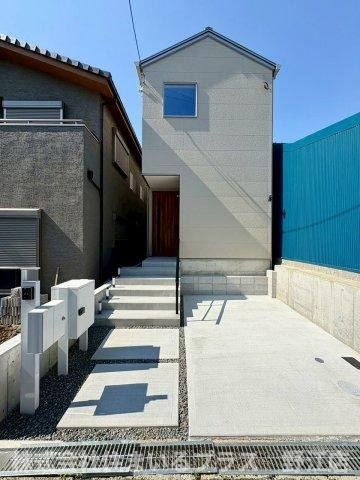 枚方市須山町　貸家の外観