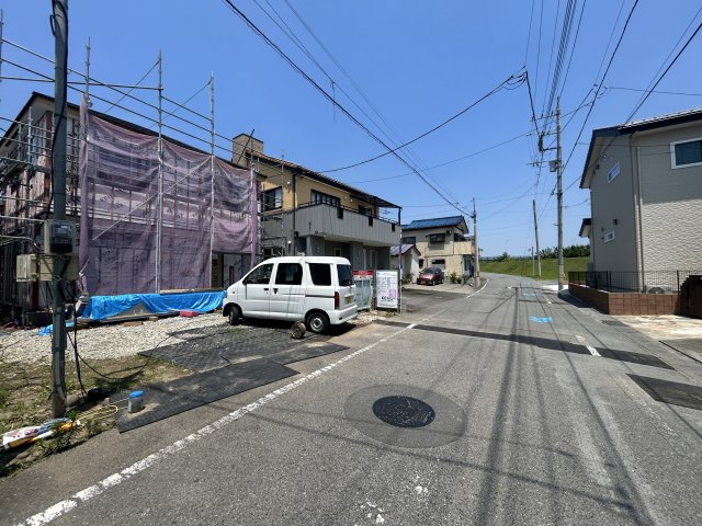 新築　高崎市聖石町1期　１号棟の前面道路含む現地写真|現地写真　東側接道幅員約6.1ｍ