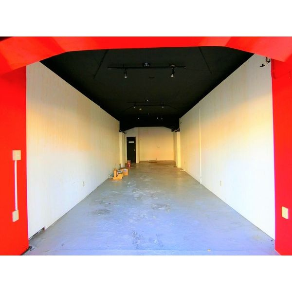 カヤノビル【　1階路面店　】