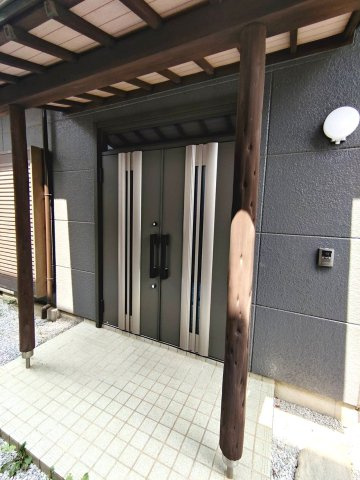中古戸建の玄関