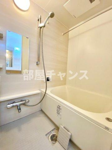 大須APARTMENTの浴室