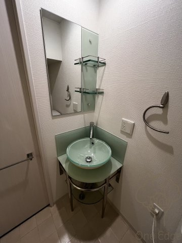 セレニテ天六の独立洗面台