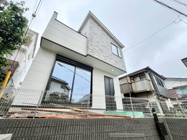 【仲介手数料無料】富士見市針ヶ谷4期―新築分譲住宅―限定1棟の外観|穏やかな風と陽光を導き、居住性を一段と心地よいものにしています。周辺環境とのコラボレーションにより明るく開放的な空間を演出しております。