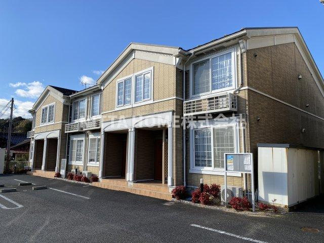 シュティルラント　Ⅱのエントランス|南向きで日当たり良好◎２階の角部屋に空き予定です◇