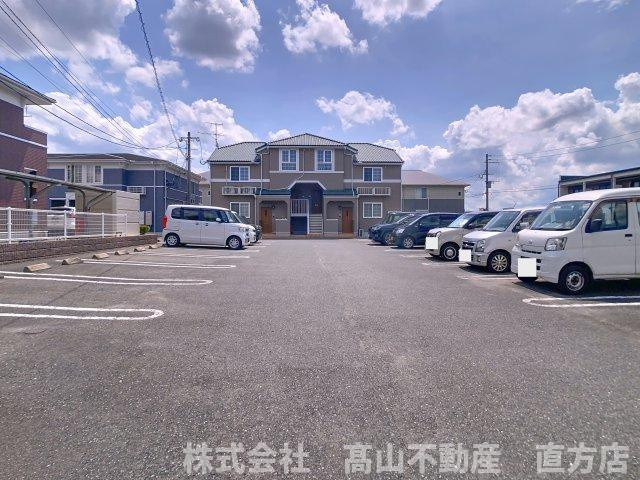 北九州市八幡西区馬場山のアパートの駐車場