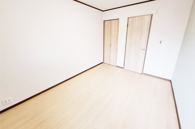 富田林市小金台の子供部屋|洋室2：約6帖のお部屋です。趣味部屋や子供部屋など、家族構成に合わせてお使いいただけます。