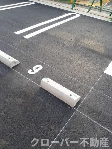 ルタン土器の駐車場