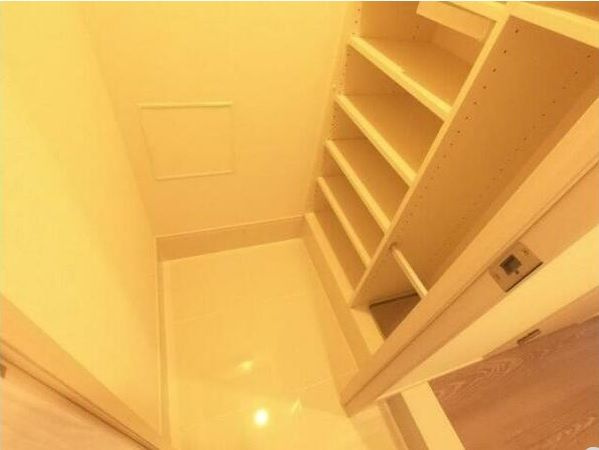 墨田区立花５丁目の賃貸マンションの玄関