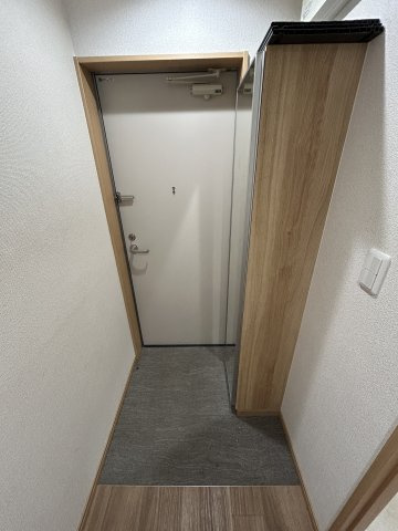 グラツィア千船 の玄関