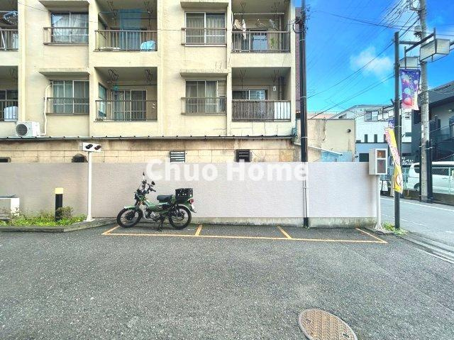 東急ドエルアルス大島の駐車場|【バイク置場】最新の空き状況や費用などの詳細は担当スタッフまでお問い合わせください。