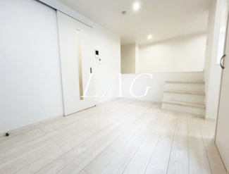 【居間・リビング】 | ＣＢ原市セレーナ | 洋室のお部屋です。