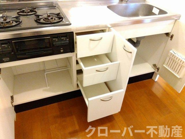 レオパレスあいれすと田村のキッチン