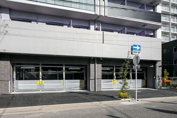 S-RESIDENCE黒川本通一丁目の駐車場