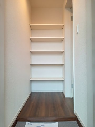 川崎市多摩区西生田４丁目のアパートの収納