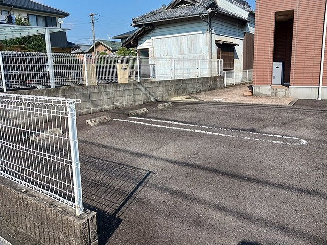 カスカータⅢの駐車場