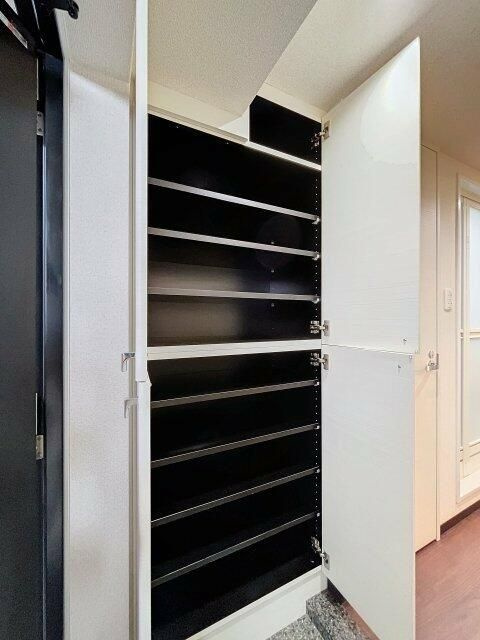 フェニックス武蔵関弐番館の収納