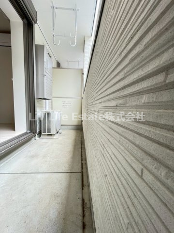 コイトハイツ　旧）新堀2丁目マンションのバルコニー