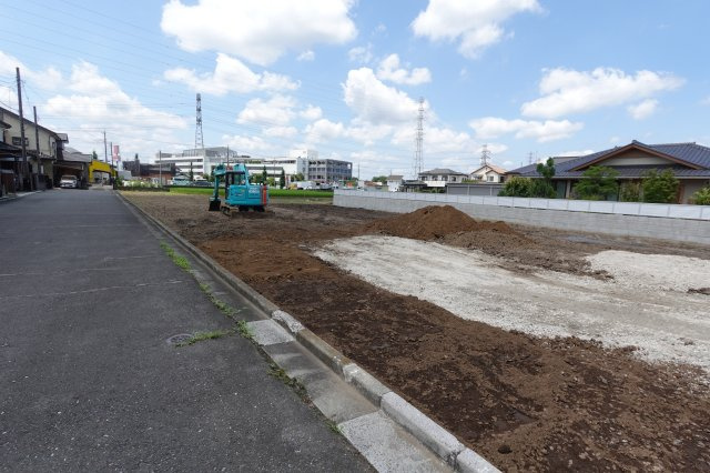 川越市上野田町　売地全11区画の前面道路含む現地写真