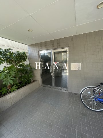堀江新井ビルの玄関