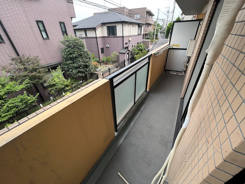 Pratique明大前（プラティーク明大前） のバルコニー