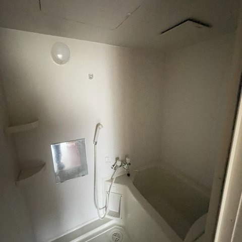 室蘭市絵鞆町2丁目2-3戸建の浴室