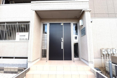 【エントランス】 | エーデルワイス検見川
