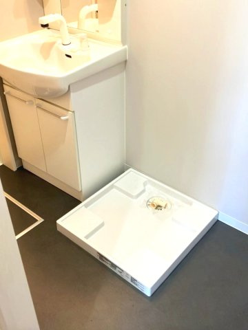 リバーグラス幕張(リバーグラスマクハリ)の洗面所