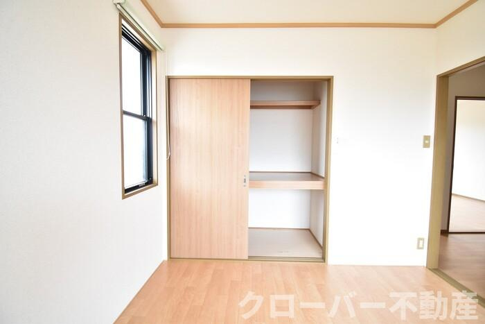 サニーコート白井の内装|物入