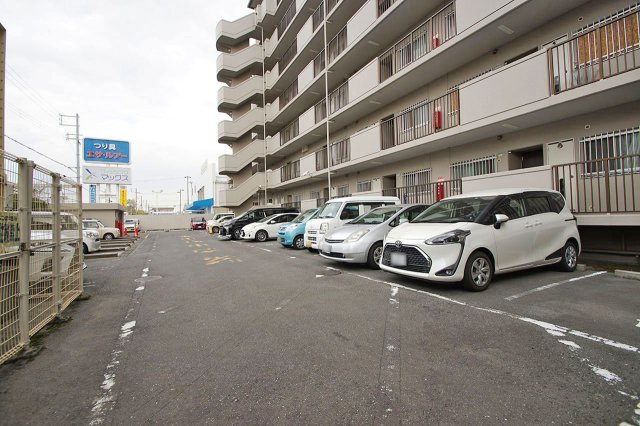 ルモン泉大津の駐車場|駐車場