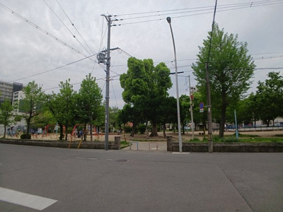 【周辺】 | ゴールドローレライ | 南中本公園まで400m