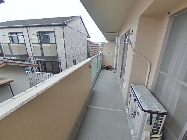 ルモン豊中曽根西町のバルコニー