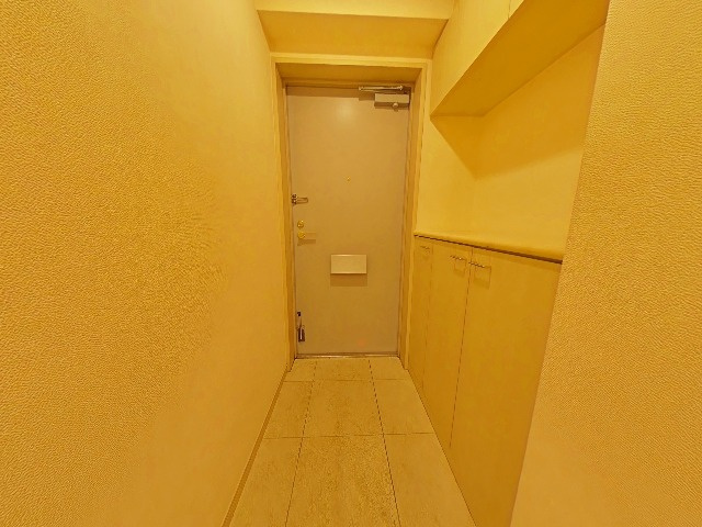 ルモン豊中曽根西町の玄関
