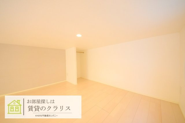 GISEMENT ACIER（ジズマン アシエ）