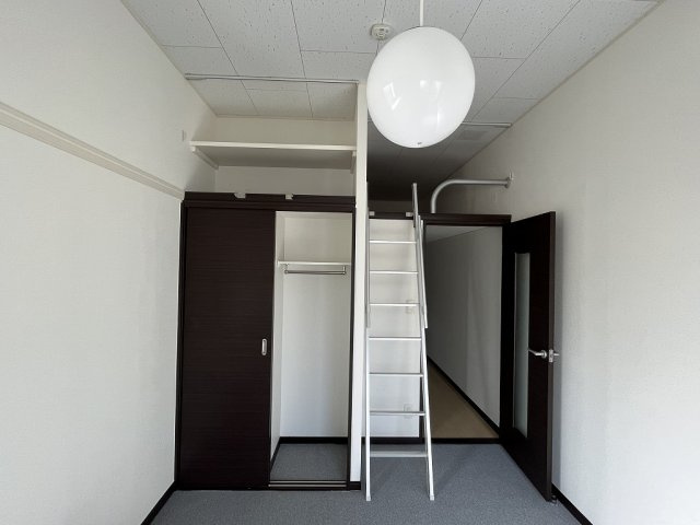 【その他】 | レオパレスホワイトヒルズⅡ | 1階はフローリング仕様です。