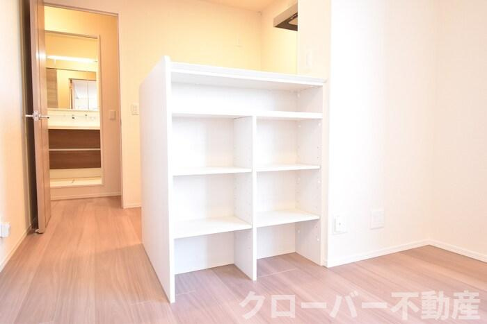 ライジング サンのキッチン|対面キッチン収納