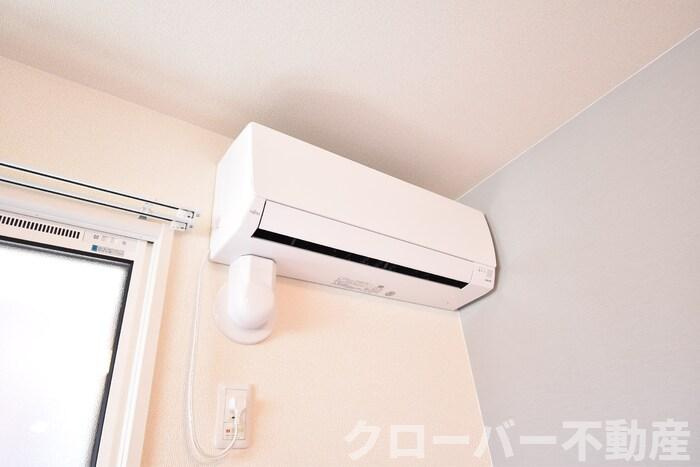 ライジング サンの洋室|洋室備付エアコン