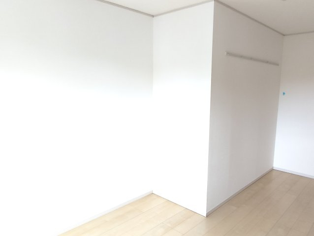SERENA MAISONの洋室