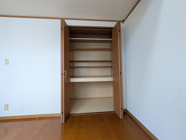 ハイム・パーシモンの収納